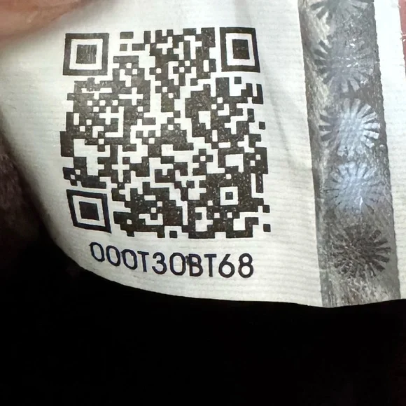 UGG Chocolate Brown Suede & Leather Lined Hi Top Sneakers. Size 9/EU 40 - Picture 9 of 10